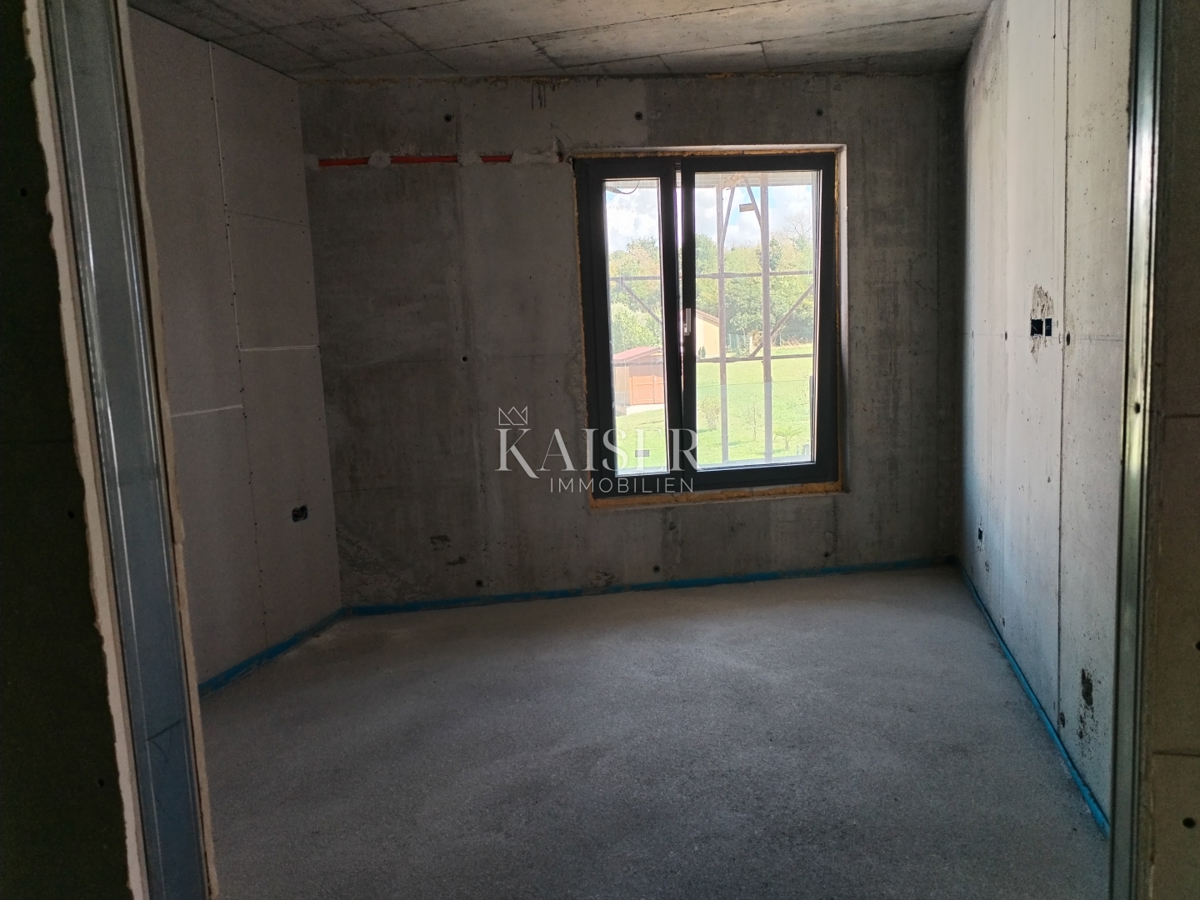 Istria, Umago, appartamento in un nuovo edificio 84 m2, primo piano, ascensore