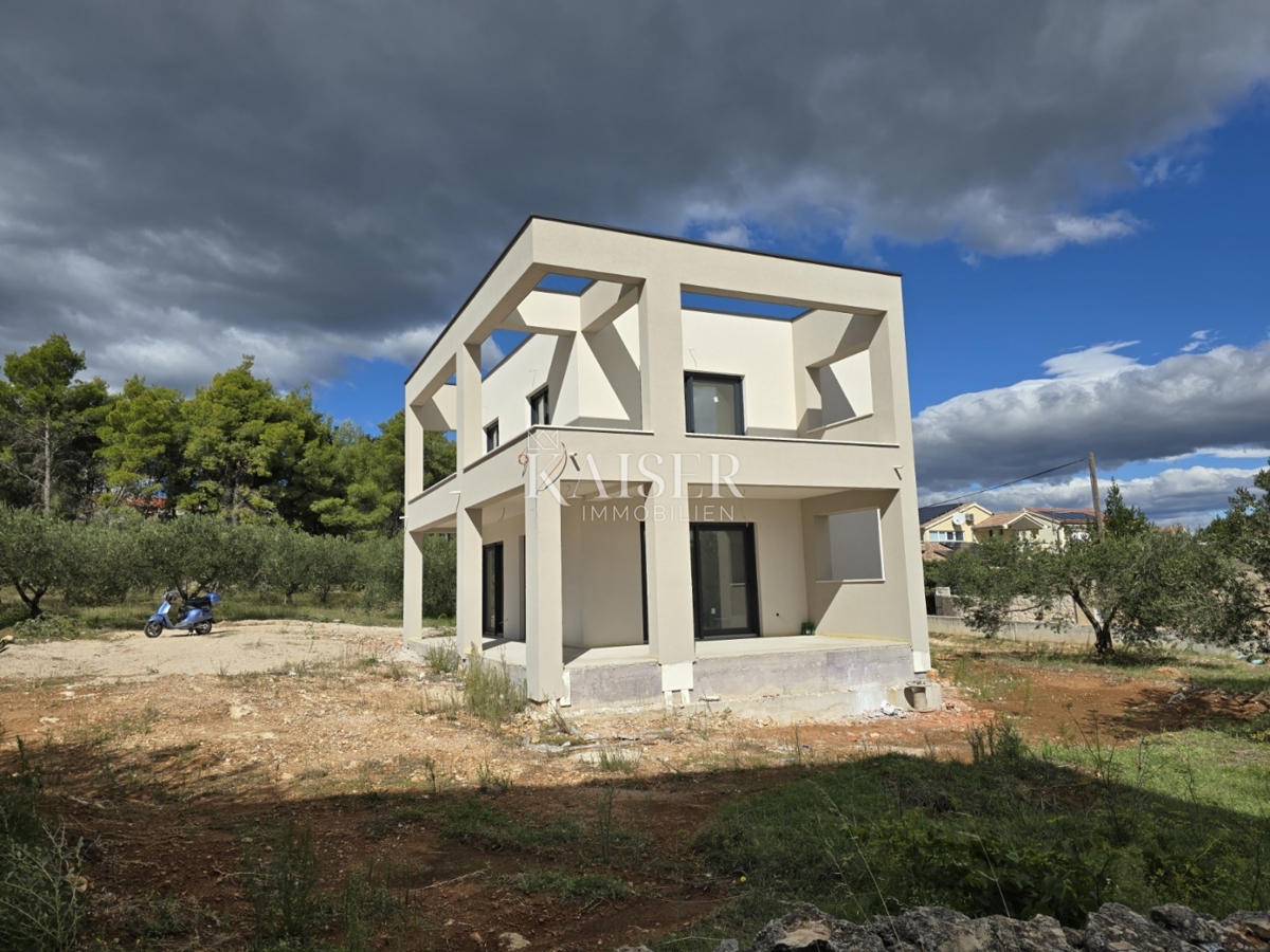 VODICE - VILLA DI LUSSO CON PISCINA E AMPIE TERRAZZE