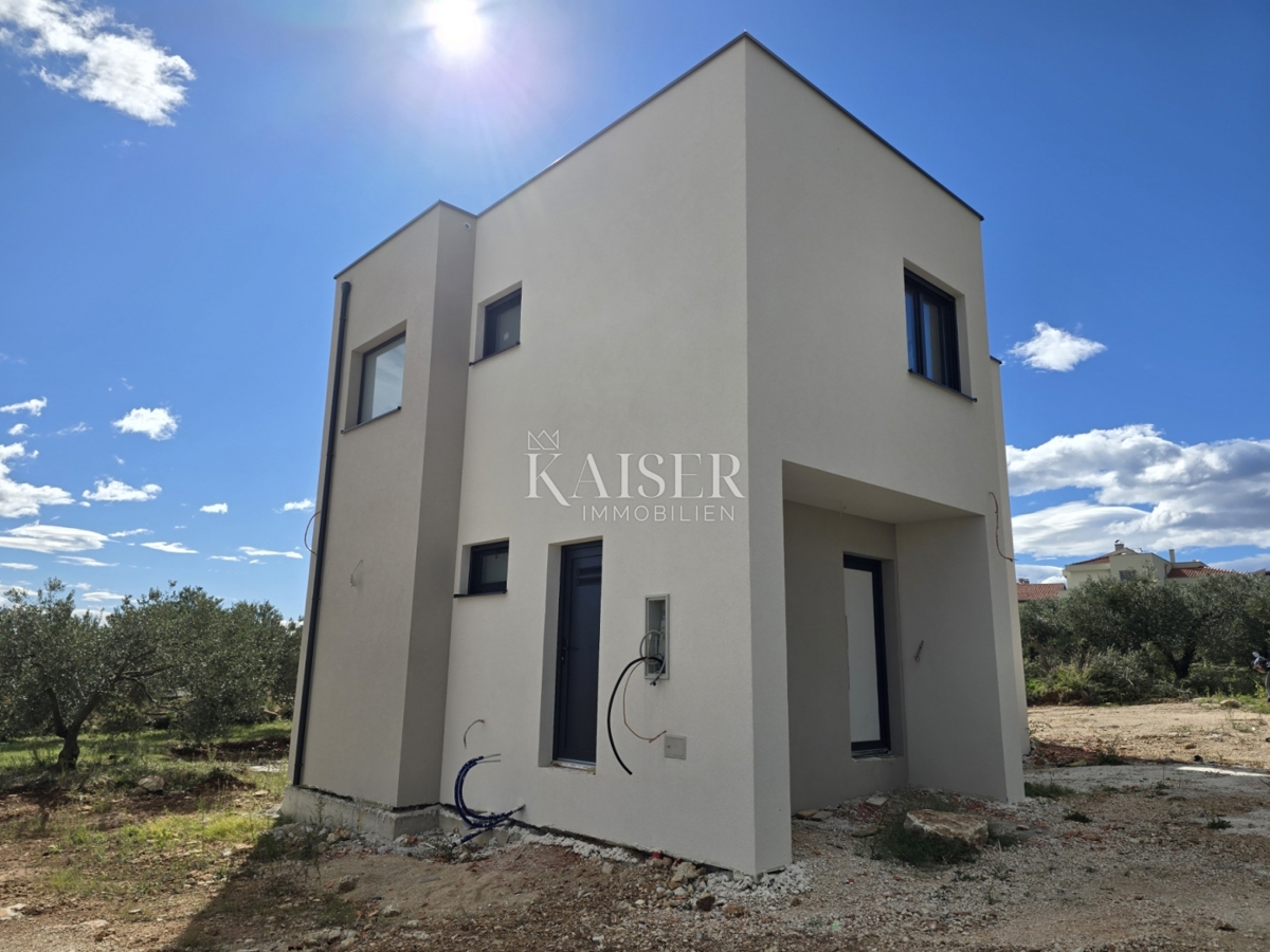 VODICE - VILLA DI LUSSO CON PISCINA E AMPIE TERRAZZE