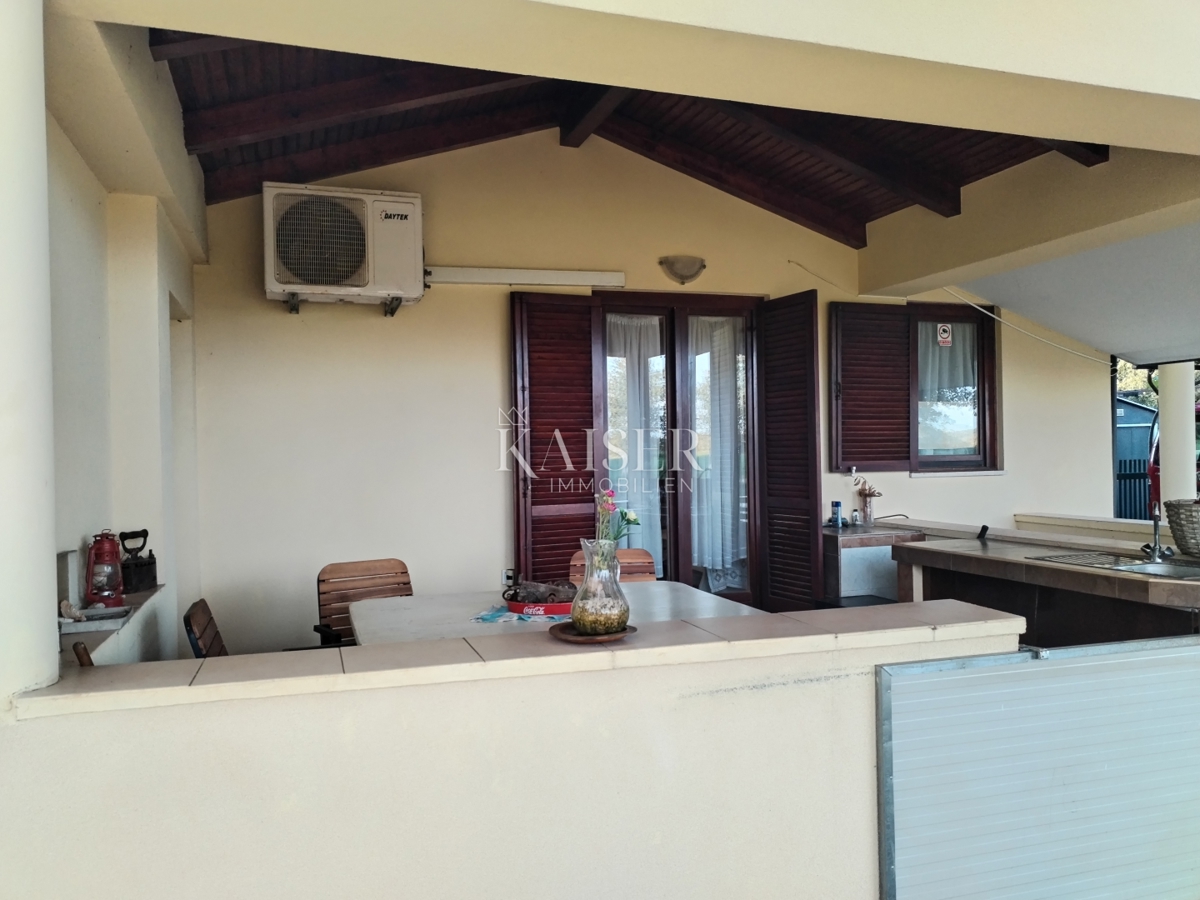 Istria, Cittanova, 2 appartamenti in vendita, ciascuno di 64m2