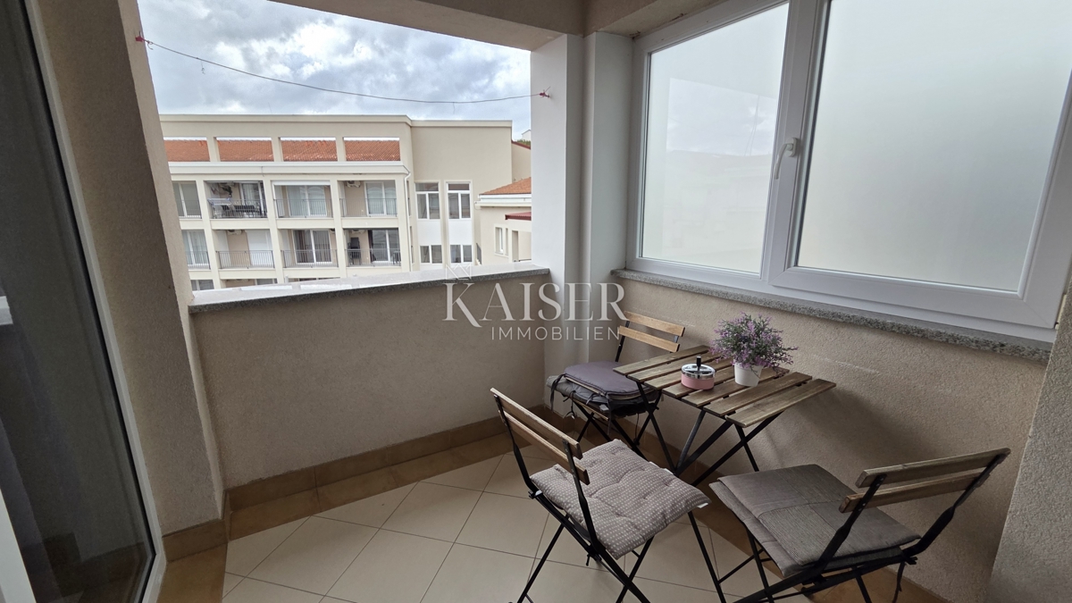 Novi Vinodolski - appartamento, monolocale con camera separata e vista mare