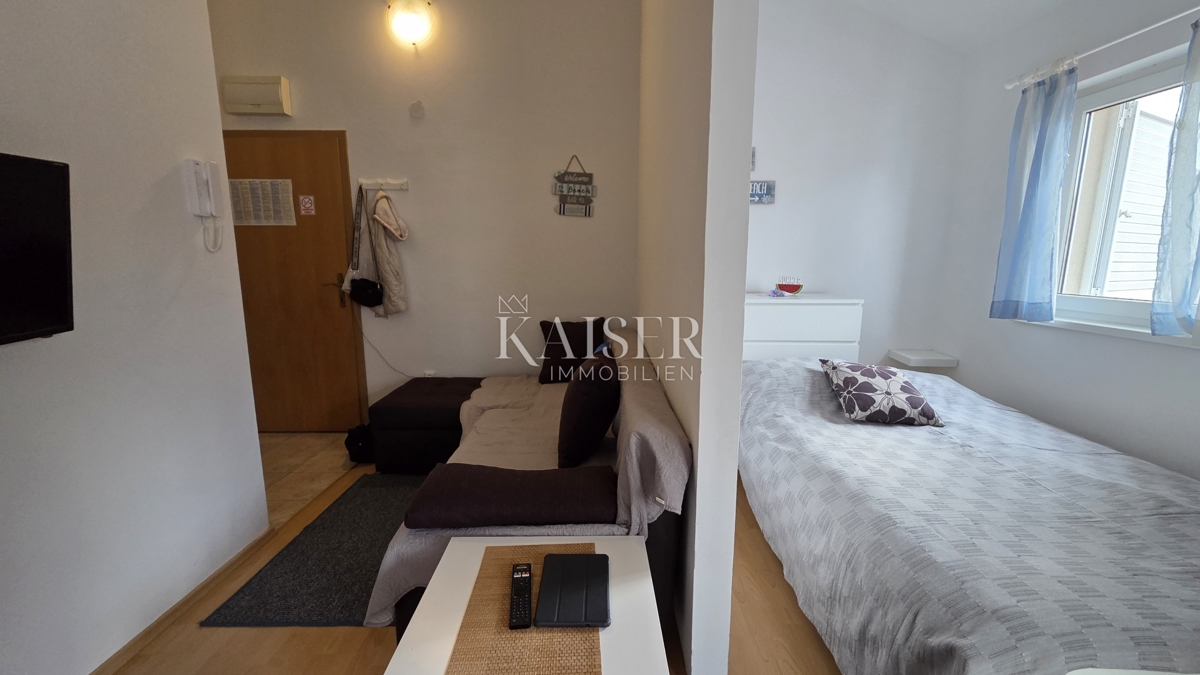 Novi Vinodolski - appartamento, monolocale con camera separata e vista mare