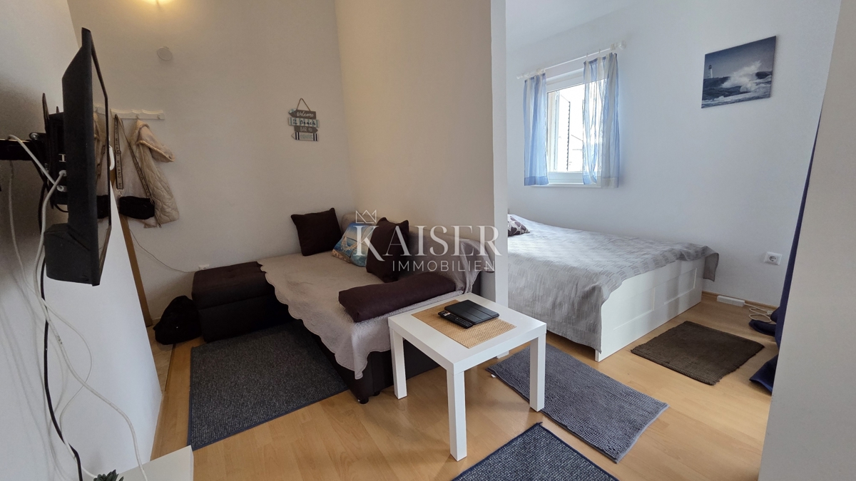 Novi Vinodolski - appartamento, monolocale con camera separata e vista mare