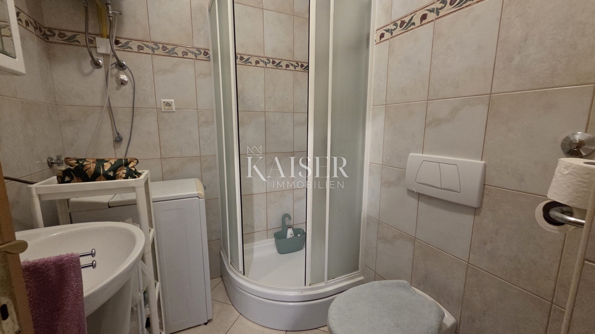 Novi Vinodolski - appartamento, monolocale con camera separata e vista mare