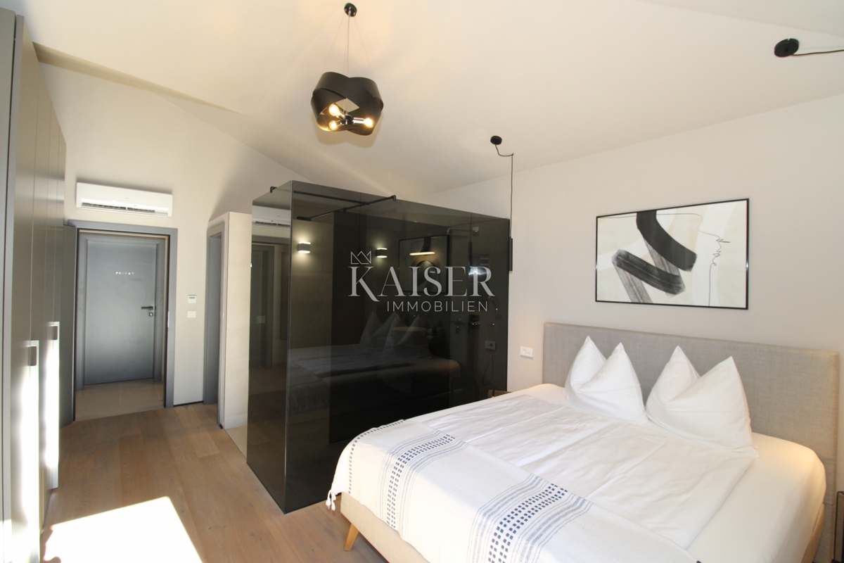 Istria - Parenzo, villa di lusso con vista mare, piscina e sauna