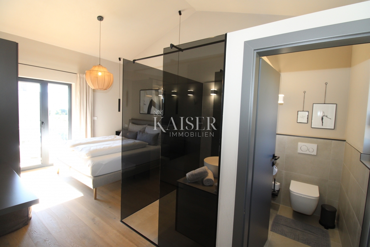 Istria - Parenzo, villa di lusso con vista mare, piscina e sauna