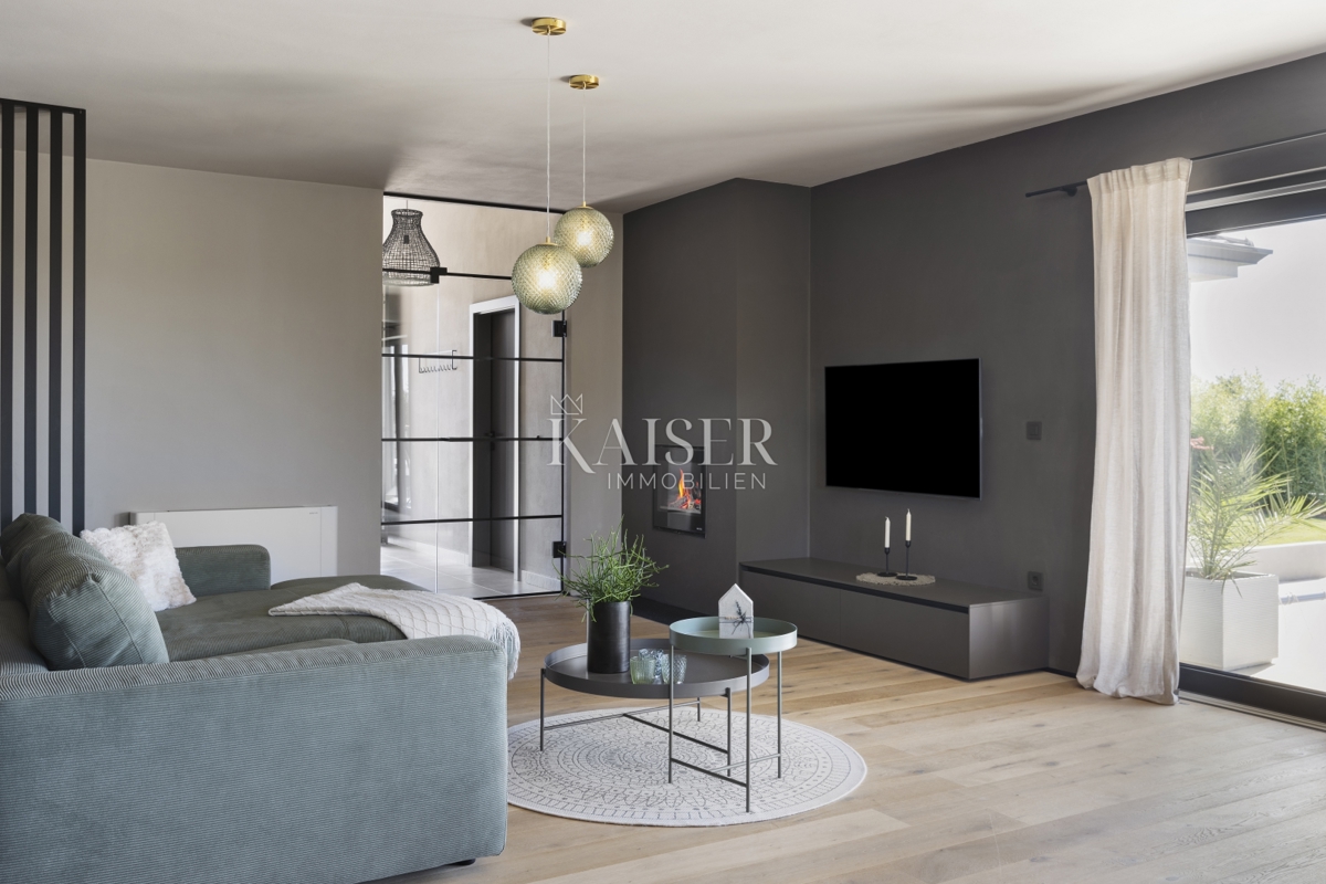 Istria - Parenzo, villa di lusso con vista mare, piscina e sauna