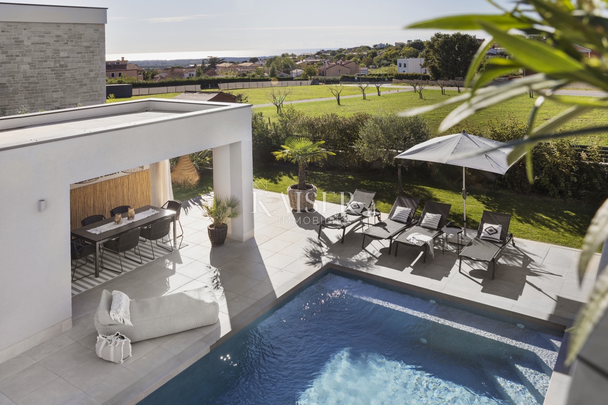 Istria - Parenzo, villa di lusso con vista mare, piscina e sauna