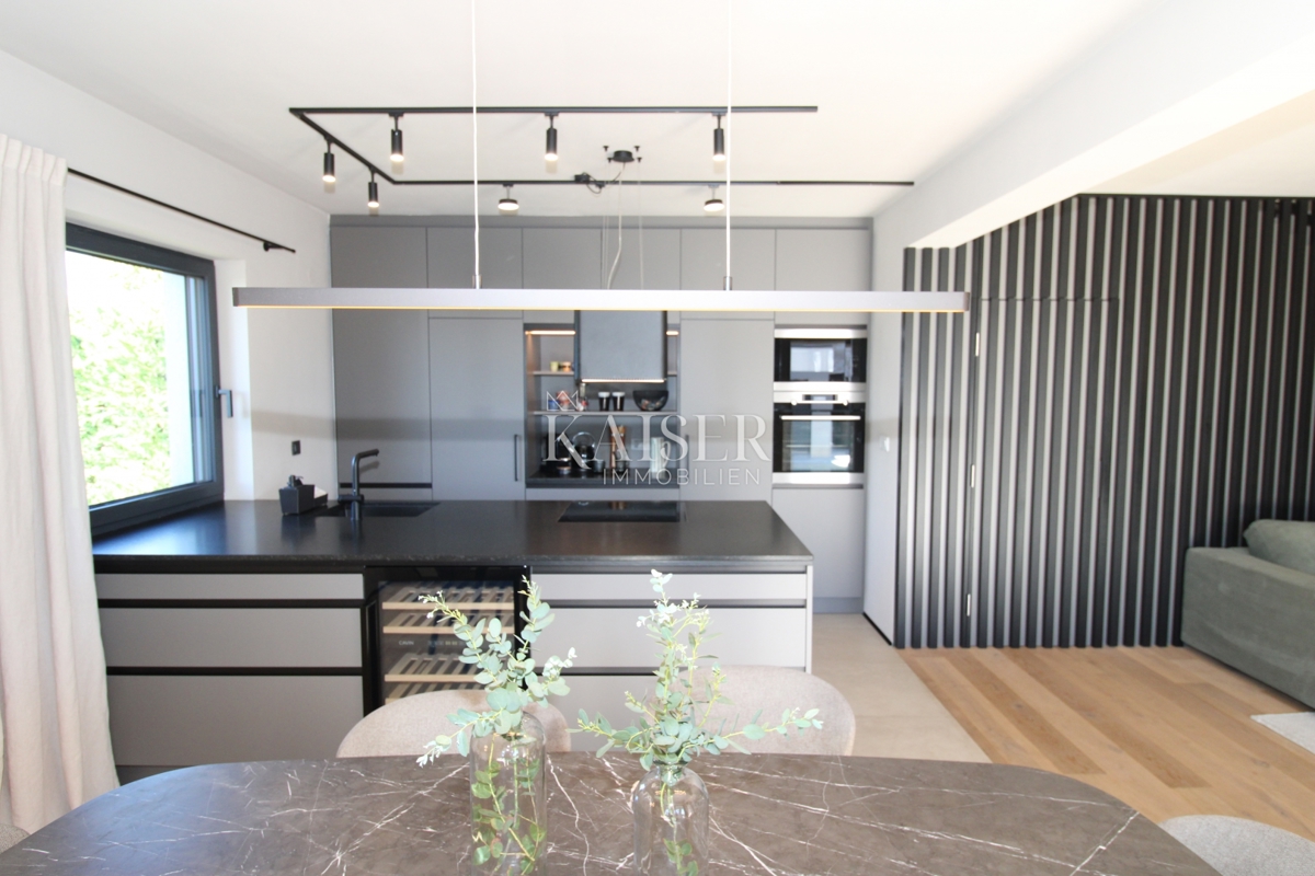 Istria - Parenzo, villa di lusso con vista mare, piscina e sauna