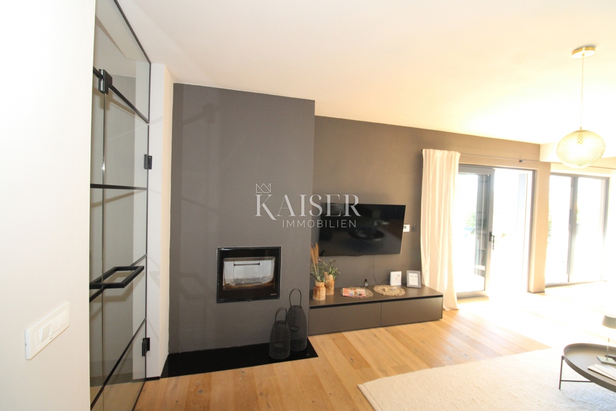 Istria - Parenzo, villa di lusso con vista mare, piscina e sauna