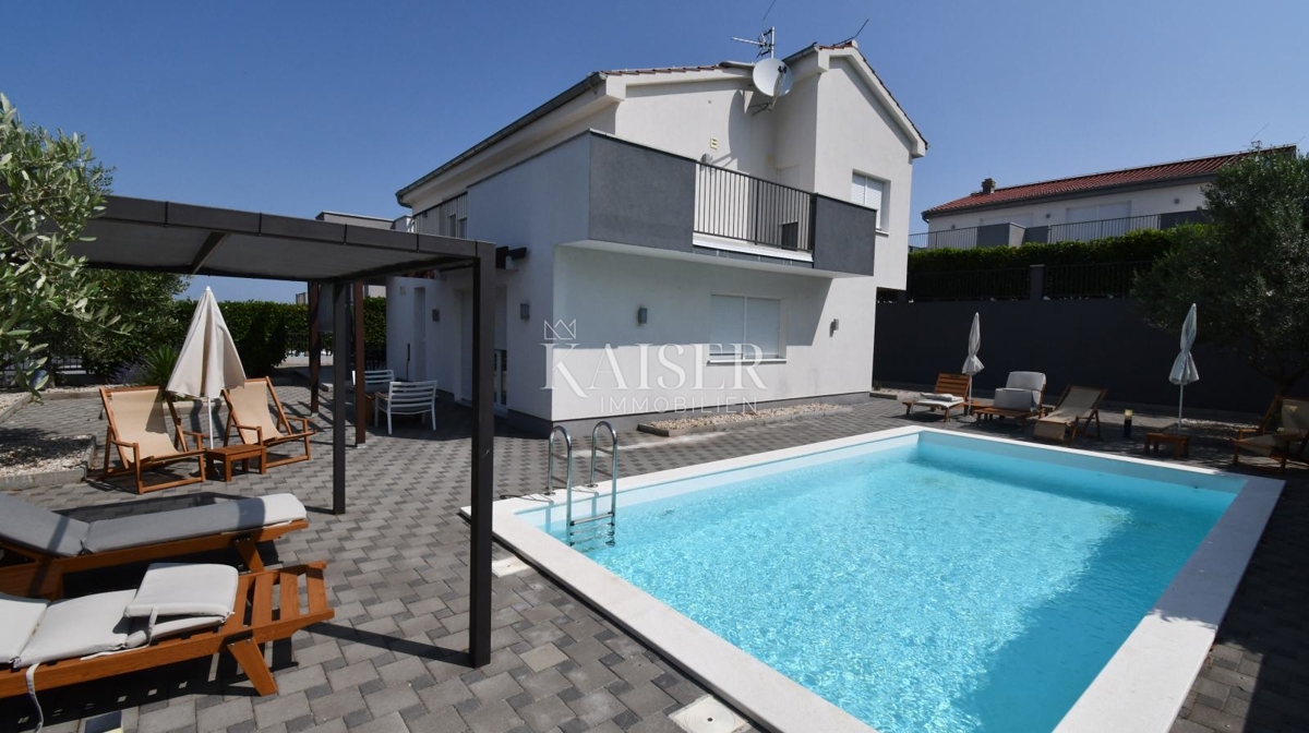 Casa Debeljak, Sukošan, 1.630m2