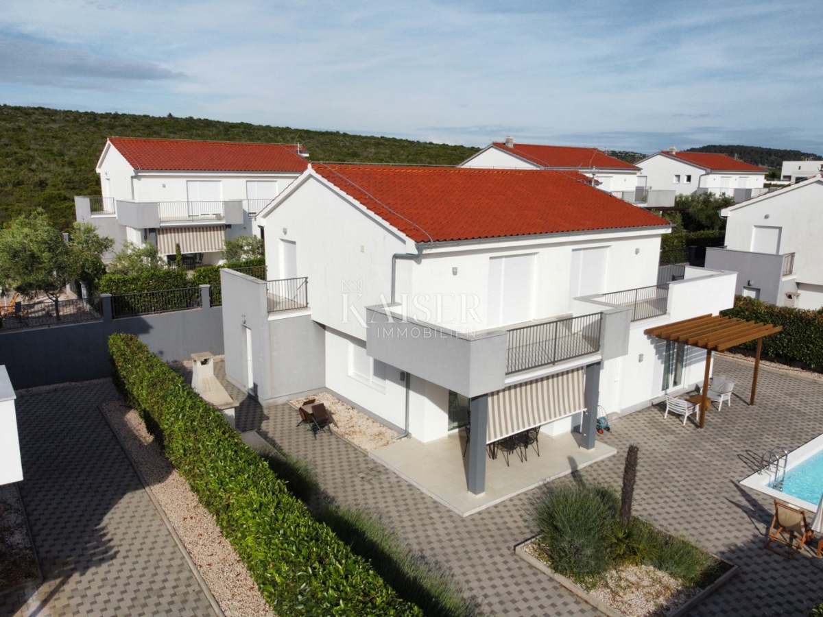 Casa Debeljak, Sukošan, 1.630m2