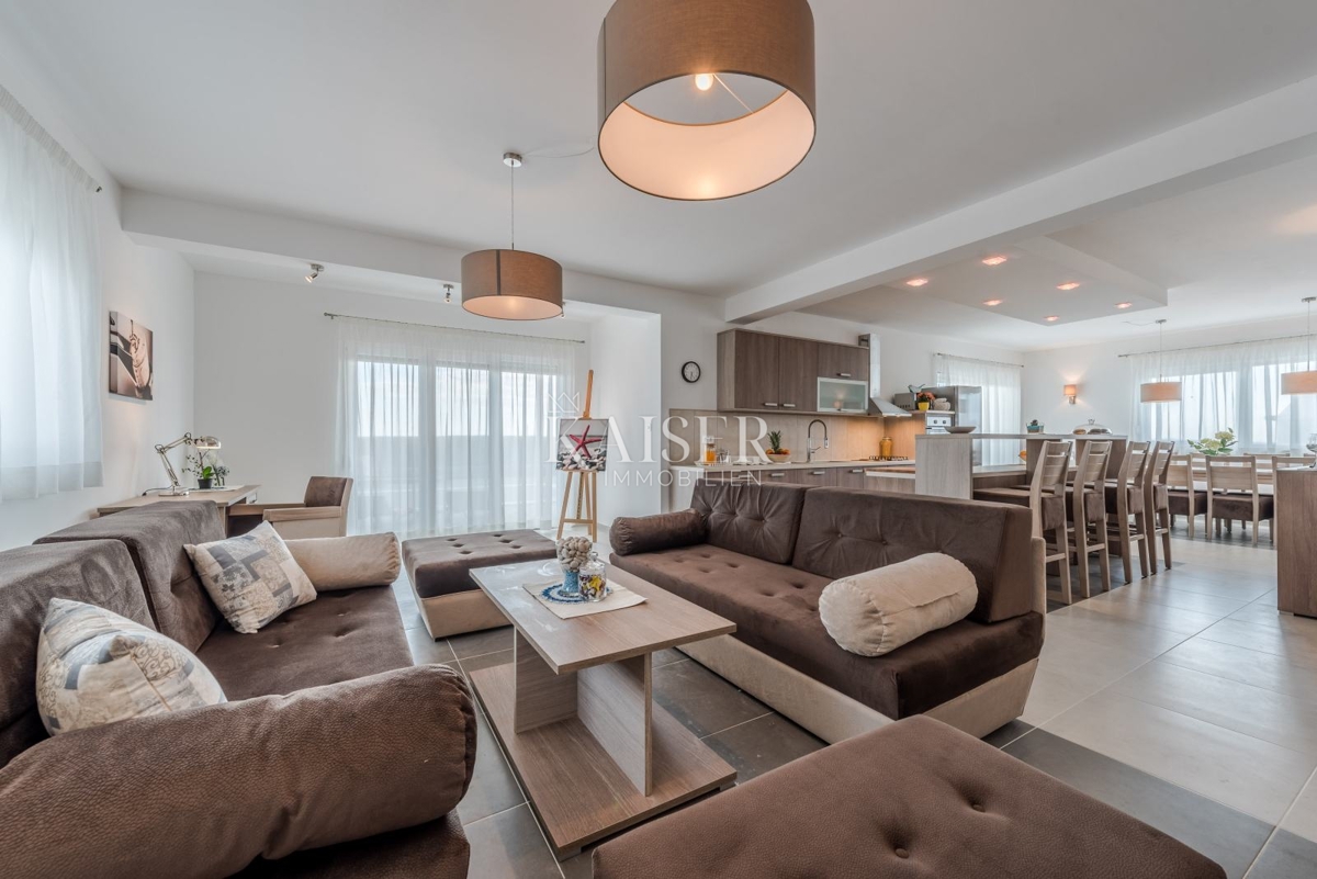 Casa Debeljak, Sukošan, 1.630m2