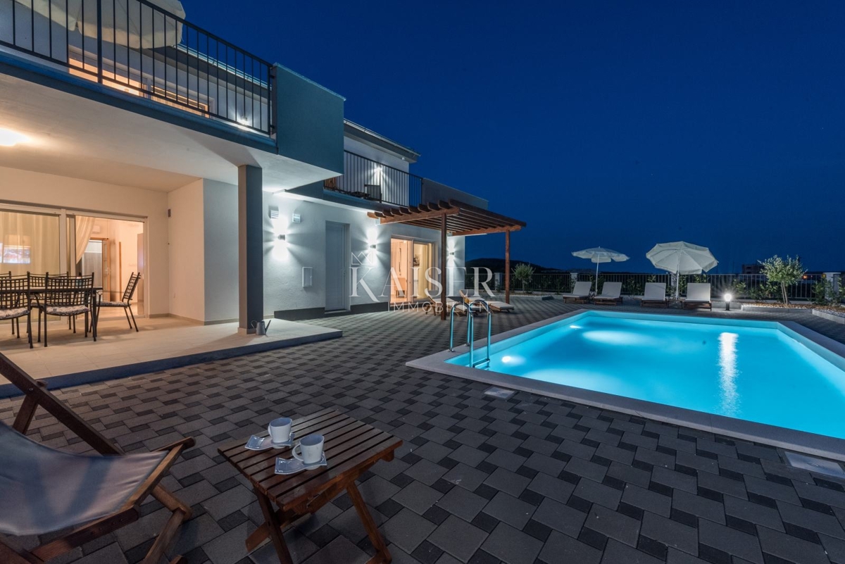 Casa Debeljak, Sukošan, 1.630m2