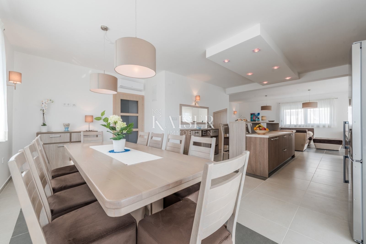 Casa Debeljak, Sukošan, 1.630m2