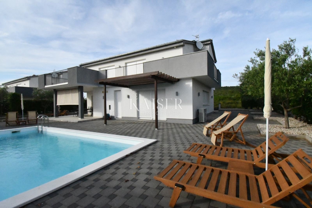 Casa Debeljak, Sukošan, 1.630m2