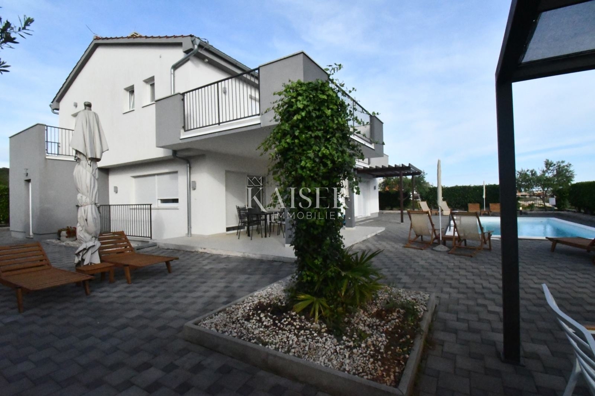 Casa Debeljak, Sukošan, 1.630m2