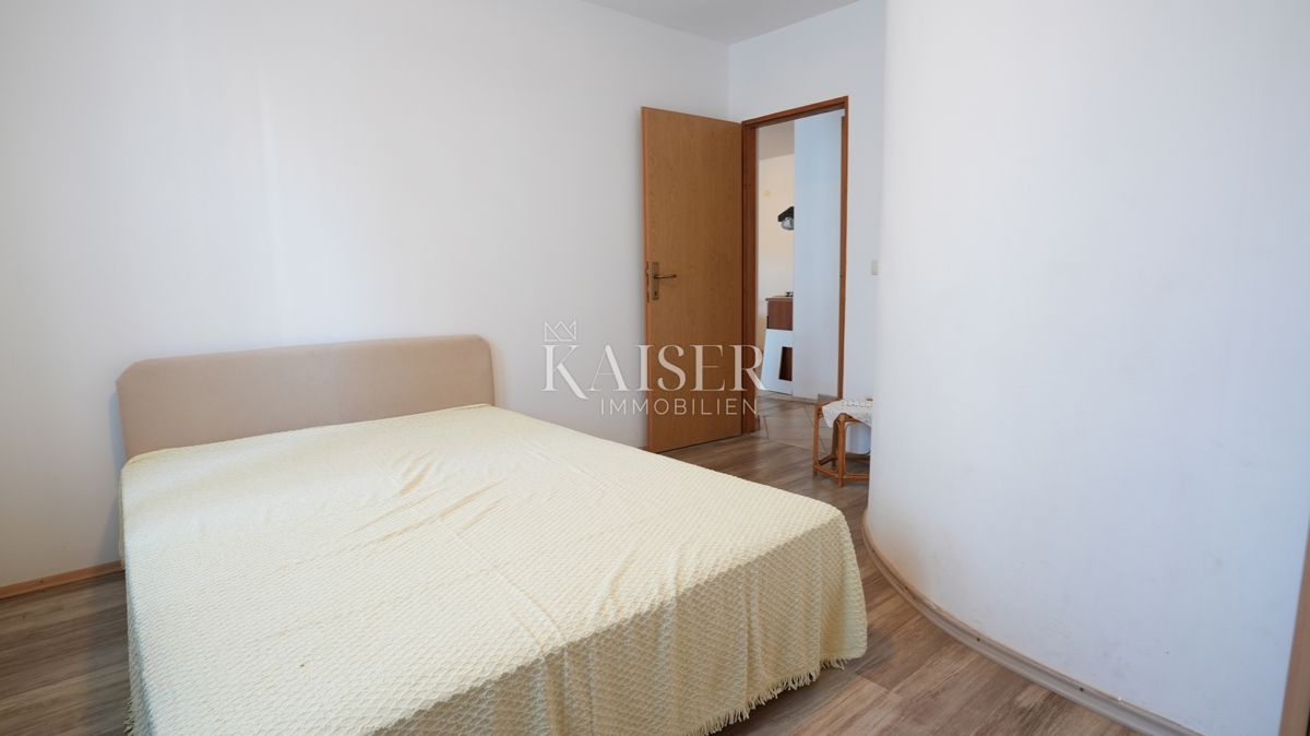 Šparadići, Šibenik - Casa con 5 unità e potenziale, a 100 m dal mare