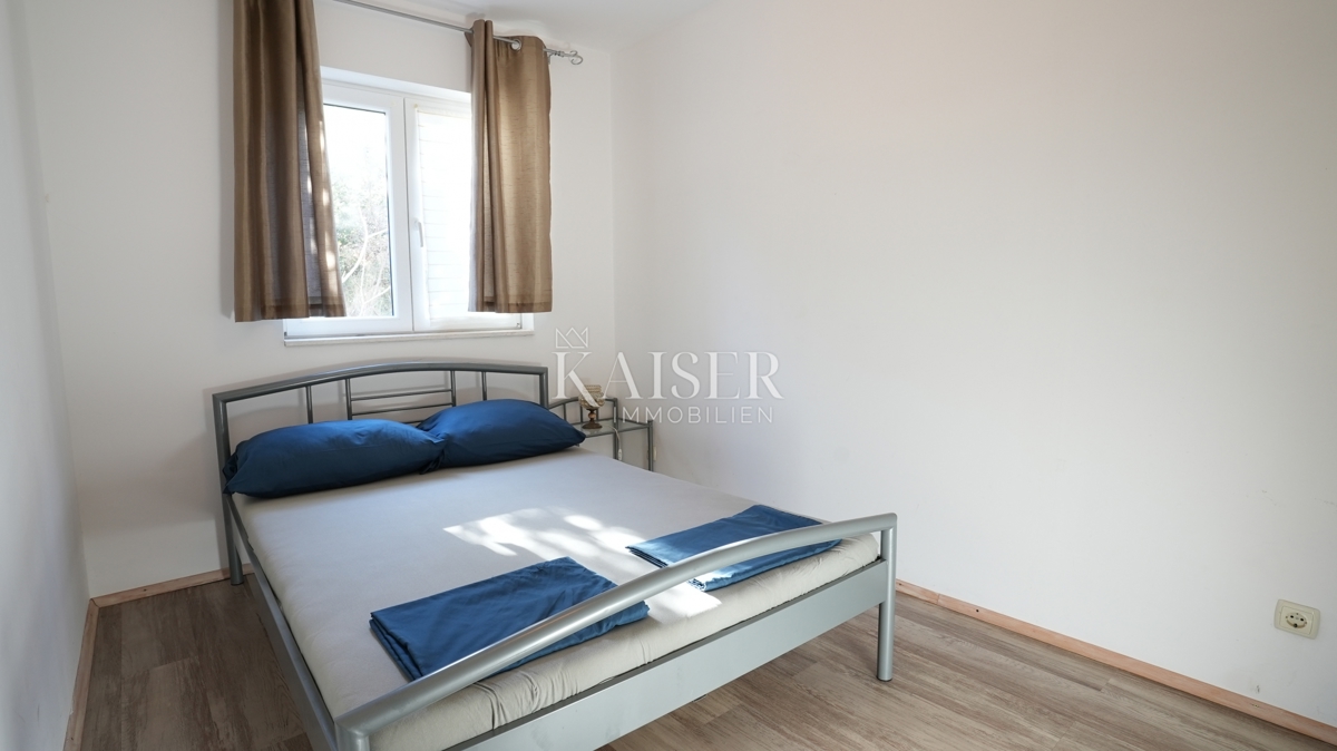 Šparadići, Šibenik - Casa con 5 unità e potenziale, a 100 m dal mare