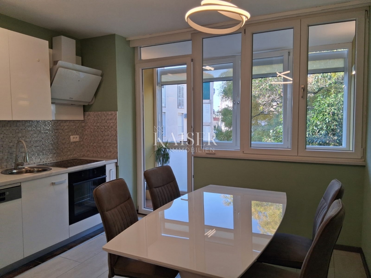 Zara, Poluotok – appartamento con tre camere da letto 75 m² – € 339.000