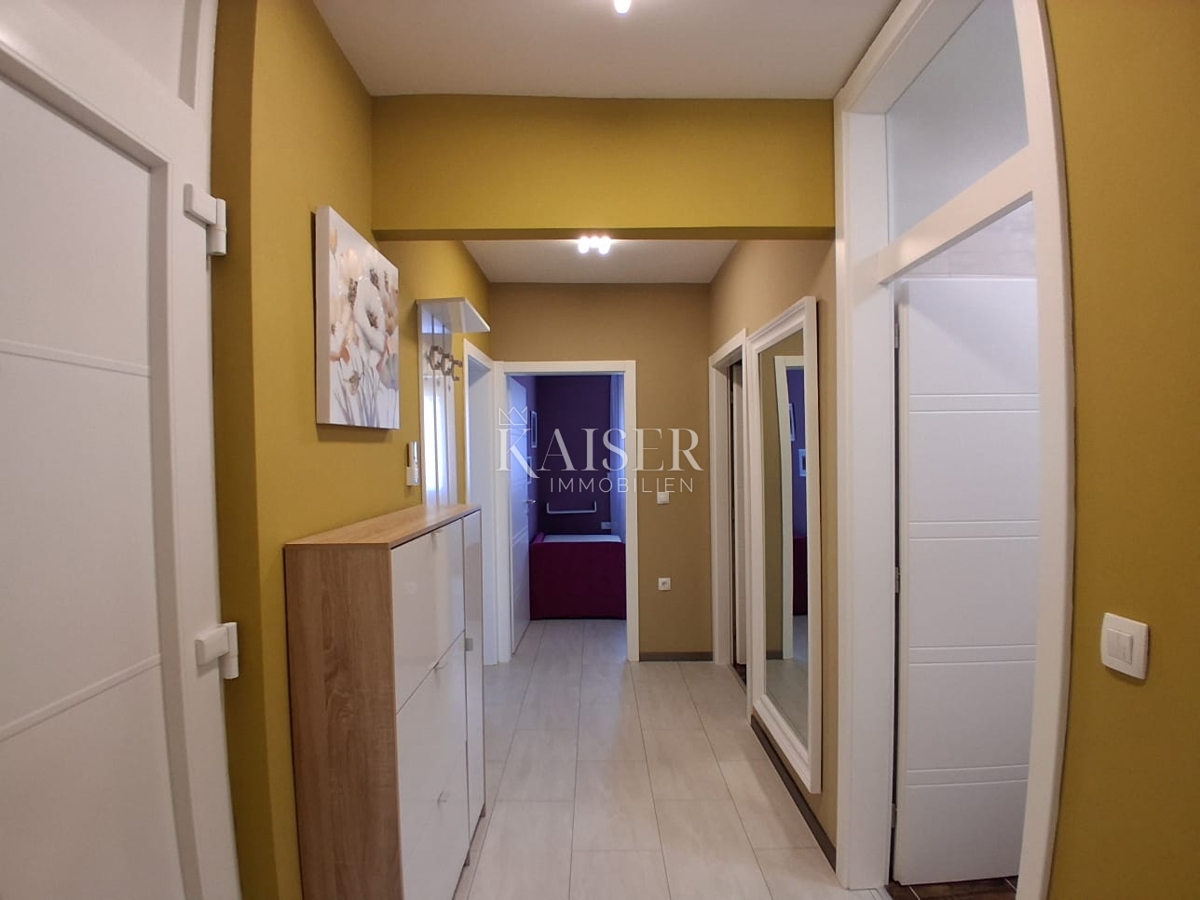 Zara, Poluotok – appartamento con tre camere da letto 75 m² – € 339.000