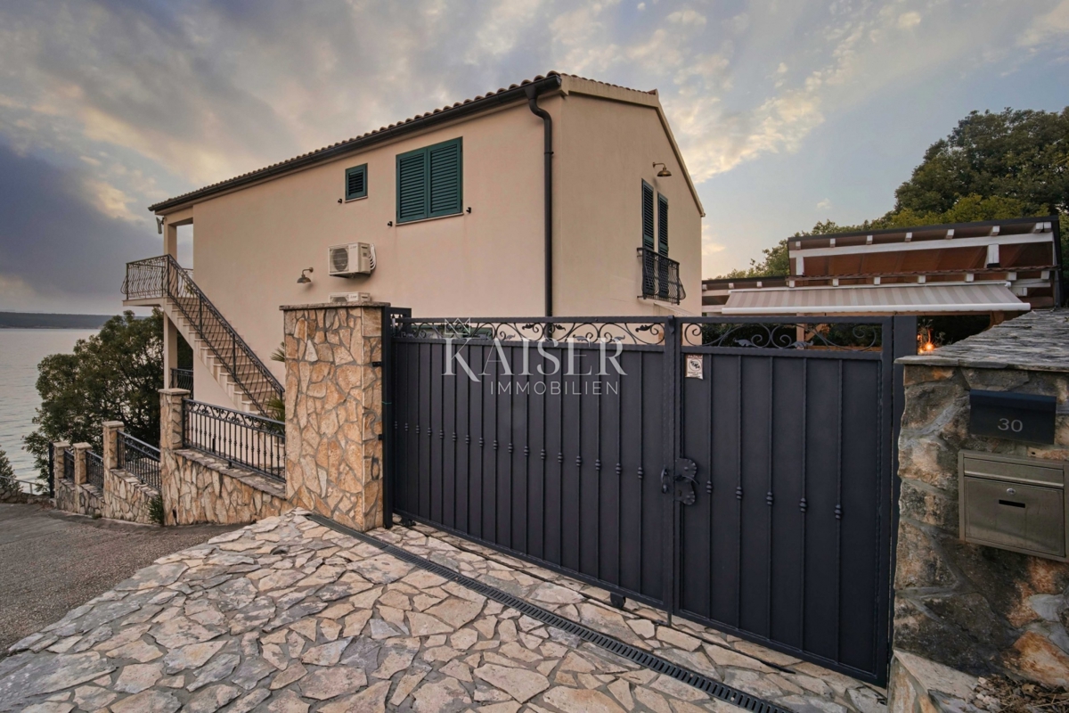 Casa sul mare Maslenica