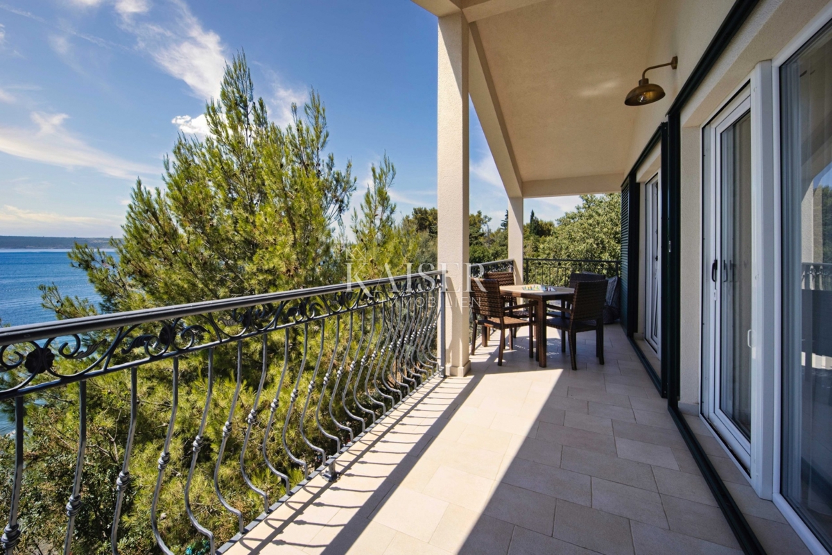 Casa sul mare Maslenica