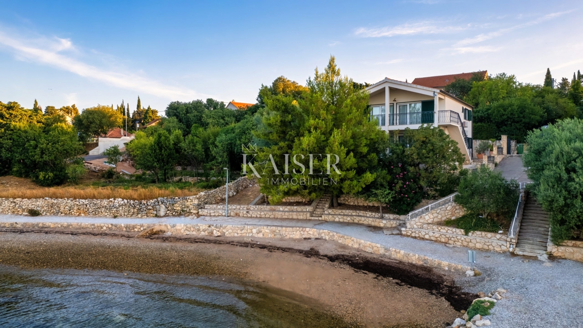 Casa sul mare Maslenica