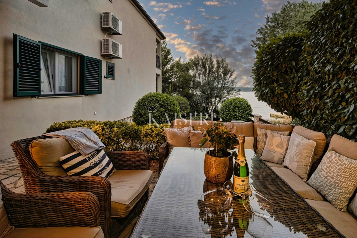 Casa sul mare Maslenica