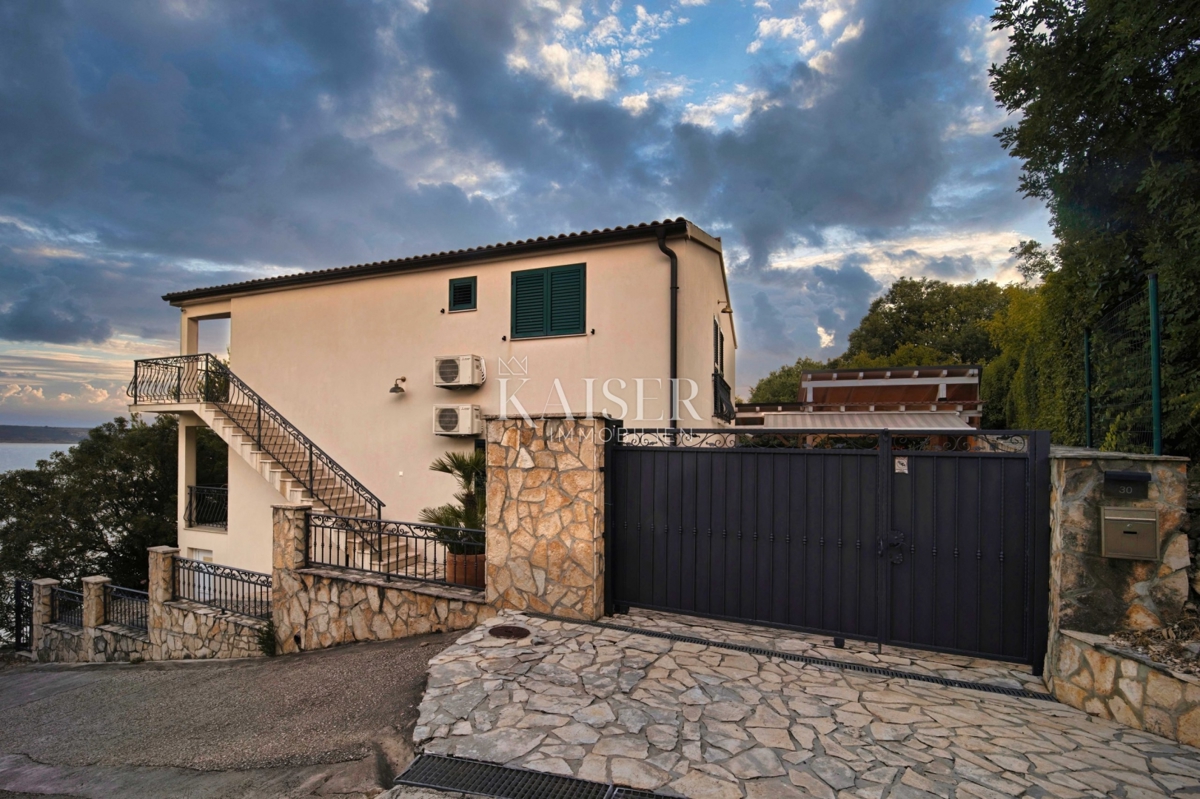 Casa sul mare Maslenica