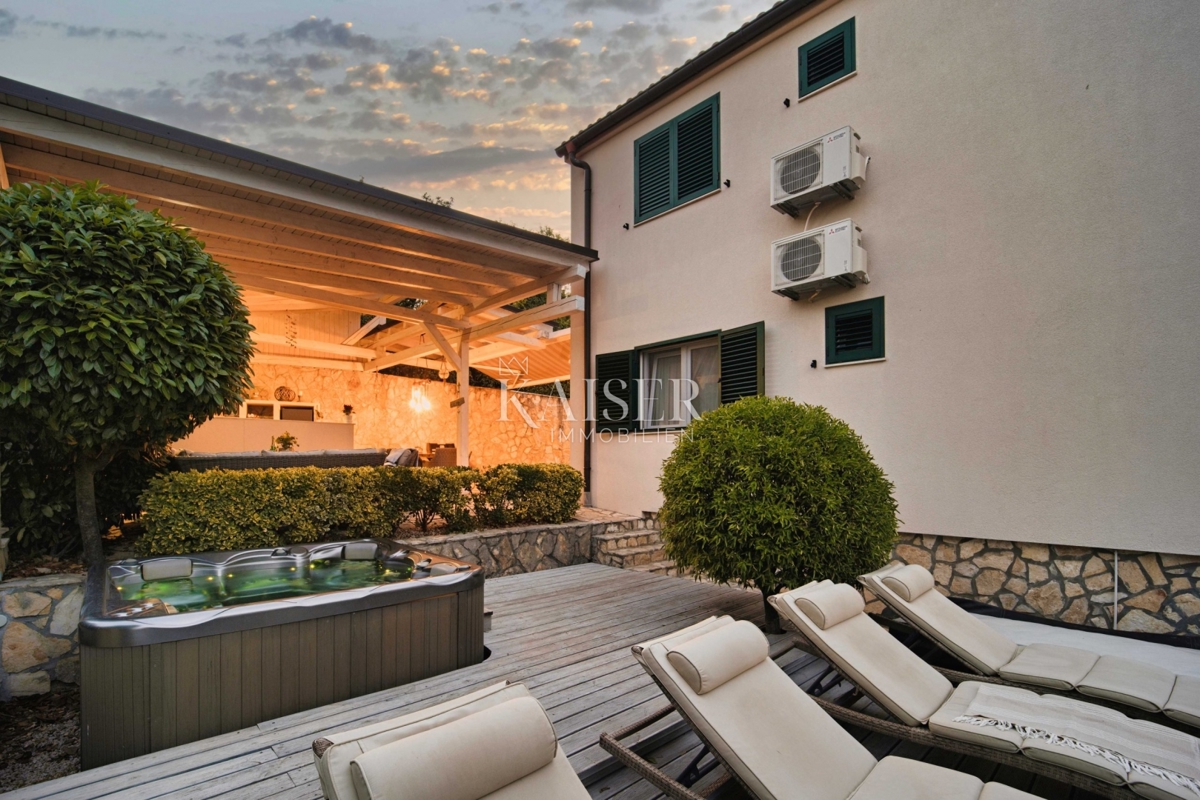 Casa sul mare Maslenica