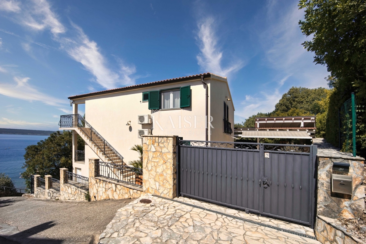 Casa sul mare Maslenica