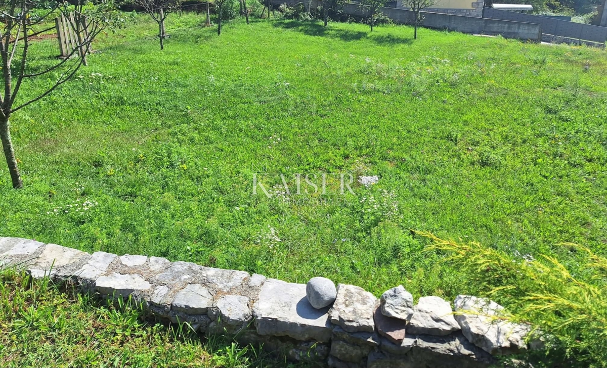 Matulji, Brešca - terreno edificabile 694 m2