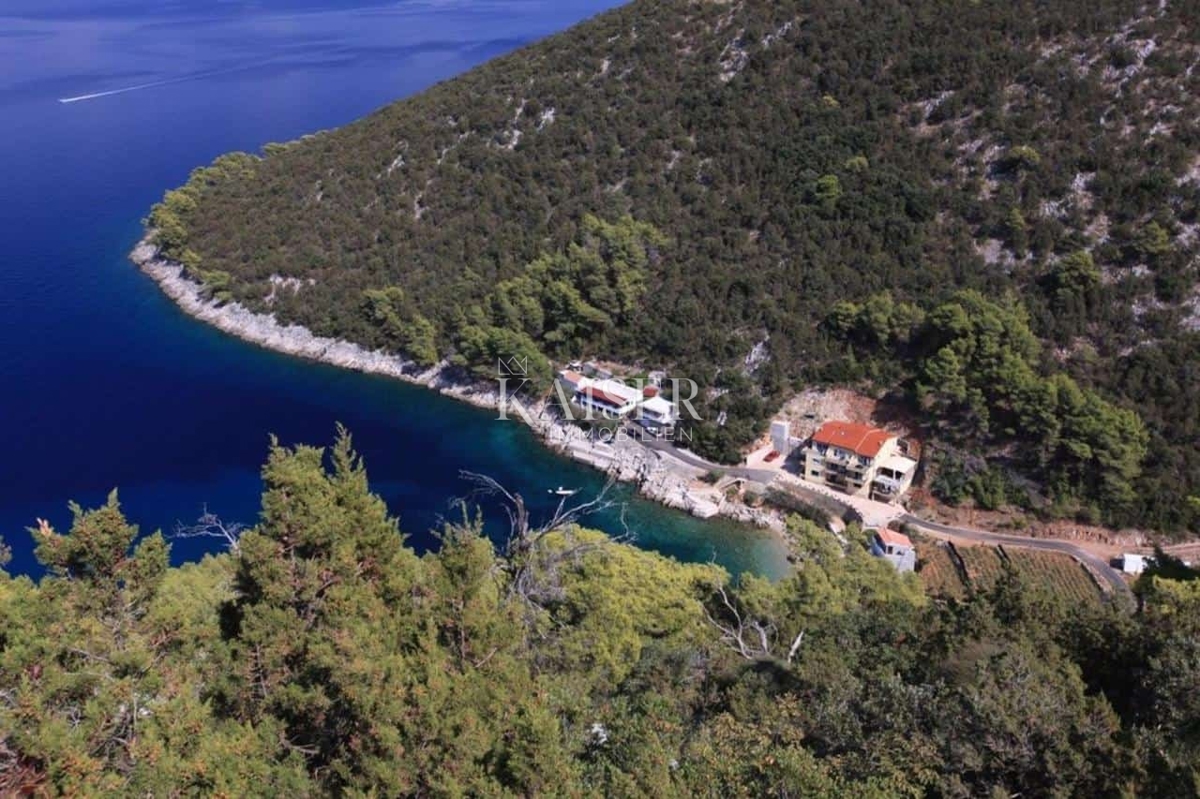 Casa tradizionale fronte mare sull'isola di Hvar
