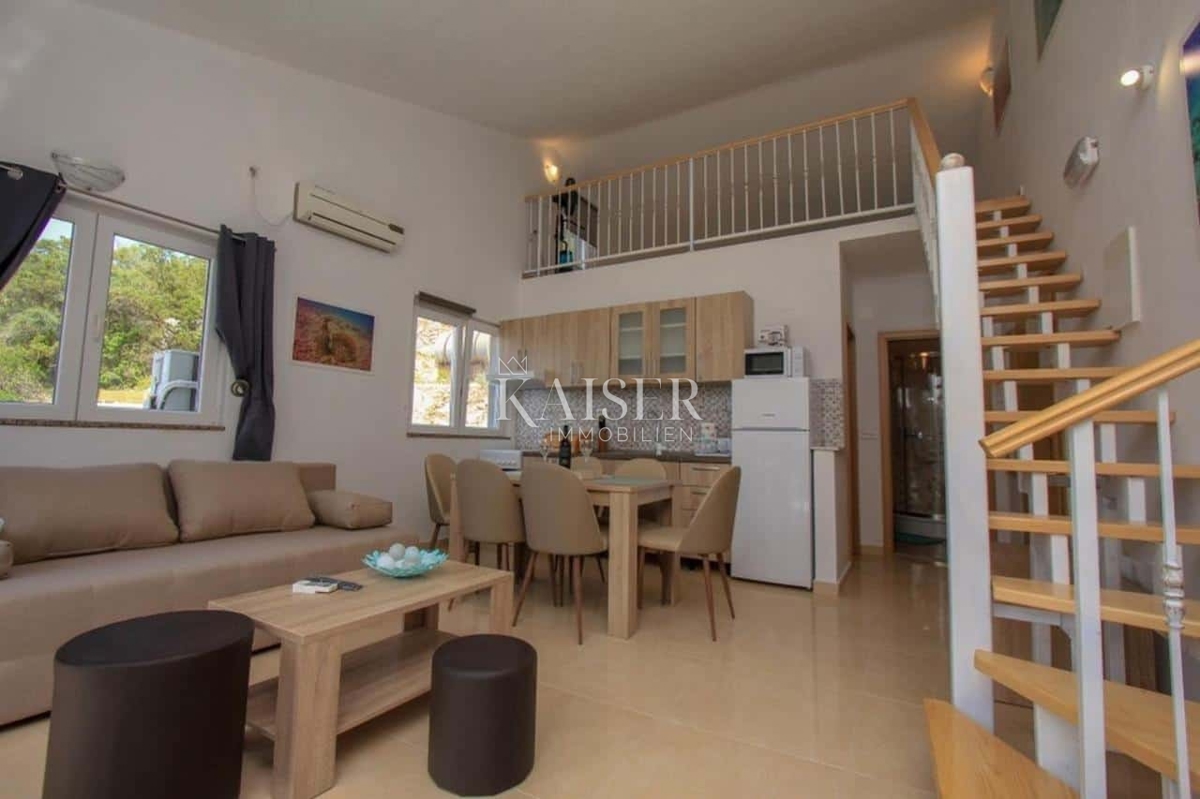 Casa tradizionale fronte mare sull'isola di Hvar