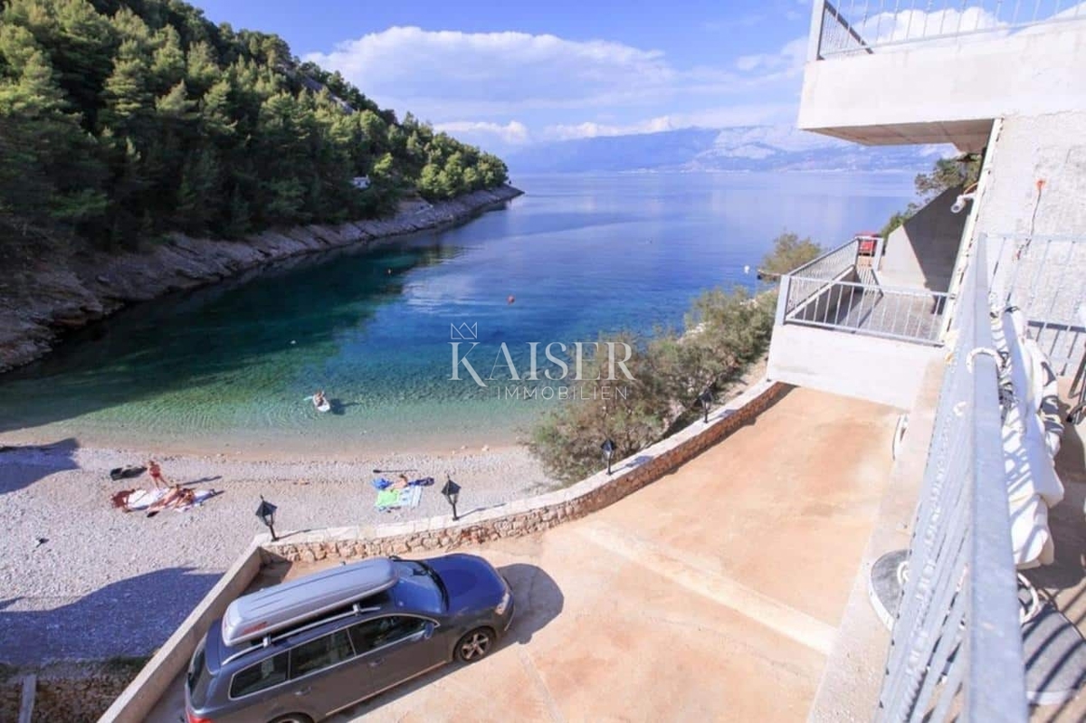 Casa tradizionale fronte mare sull'isola di Hvar