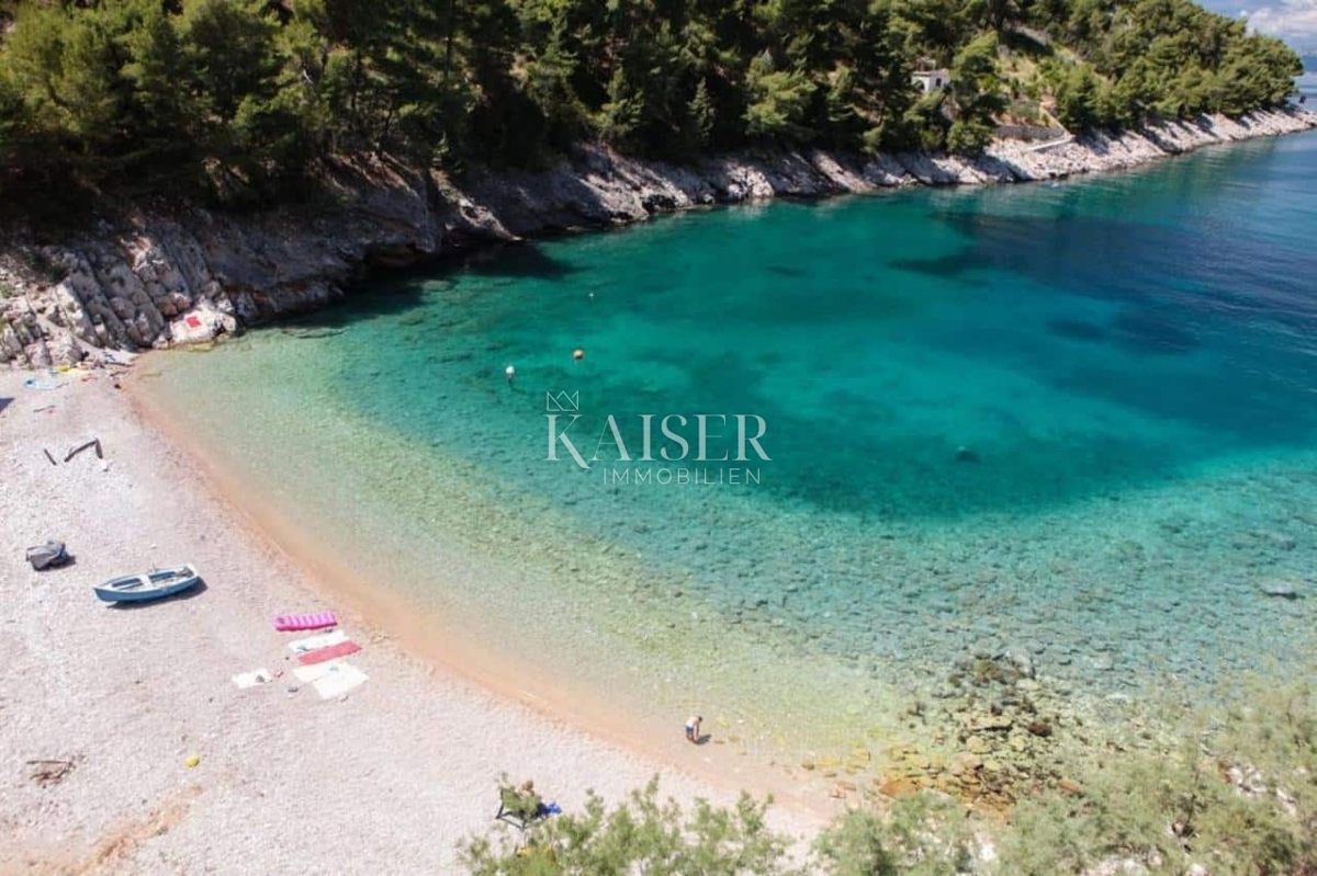 Casa tradizionale fronte mare sull'isola di Hvar