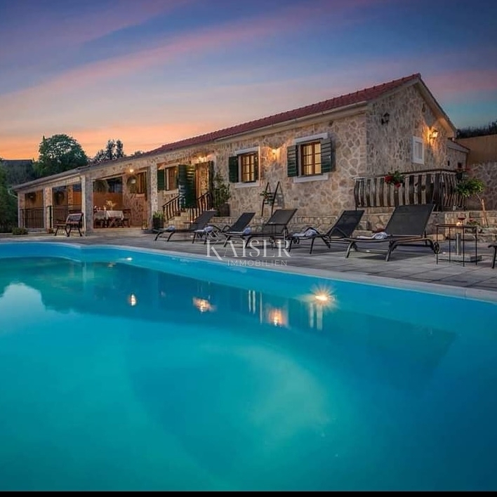 Casa Rogoznica, 100m2