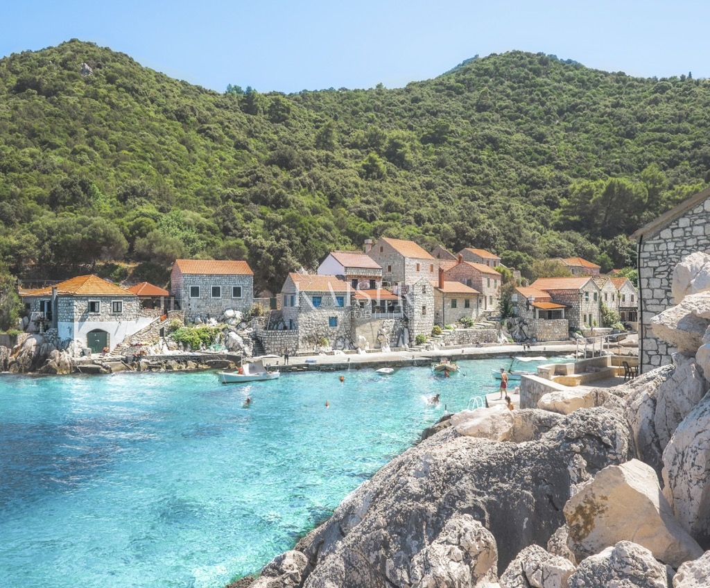 Casa Rogoznica, 100m2