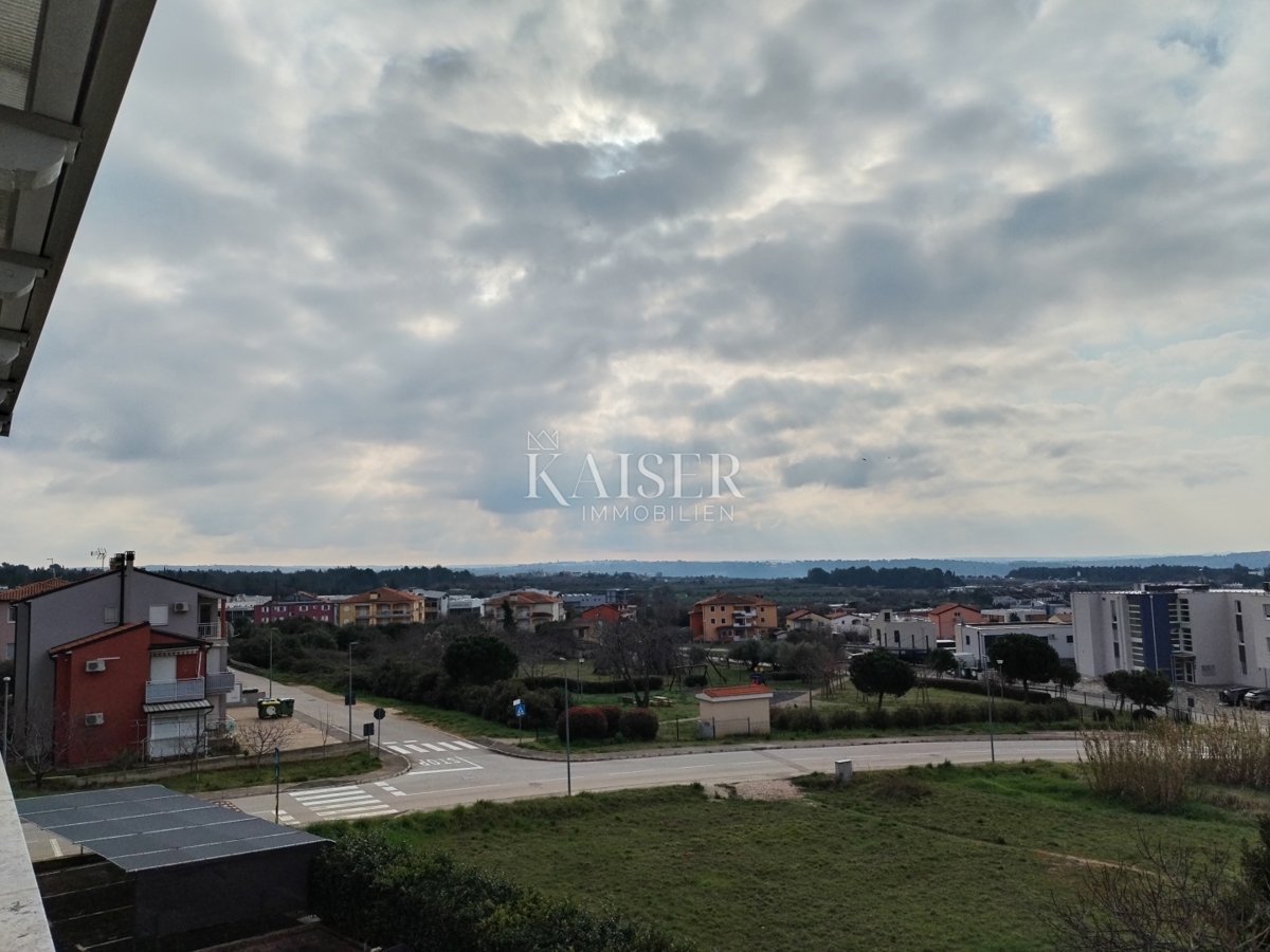 Istria, Cittanova, appartamento 115m2 con piscina e vista mare
