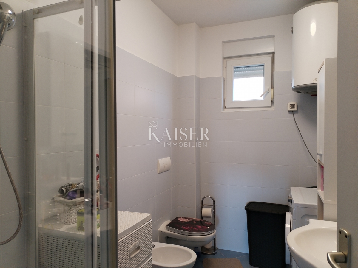 Istria, Cittanova, appartamento 115m2 con piscina e vista mare