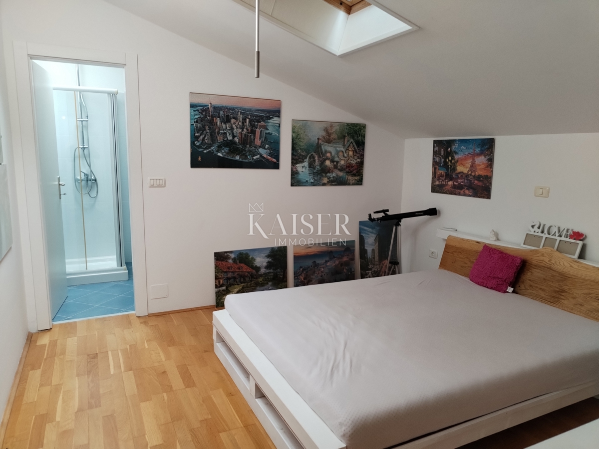 Istria, Cittanova, appartamento 115m2 con piscina e vista mare