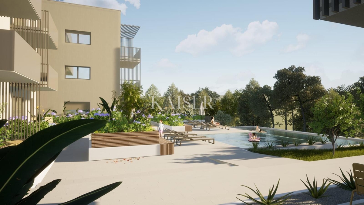 Istria - Parenzo, attico con piscina e ascensore, 3 camere da letto