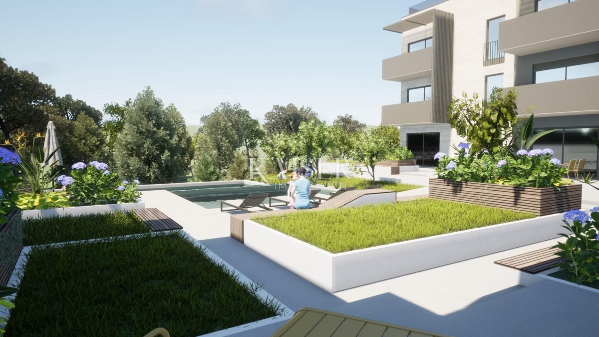 Istria - Parenzo, attico con piscina e ascensore, 3 camere da letto