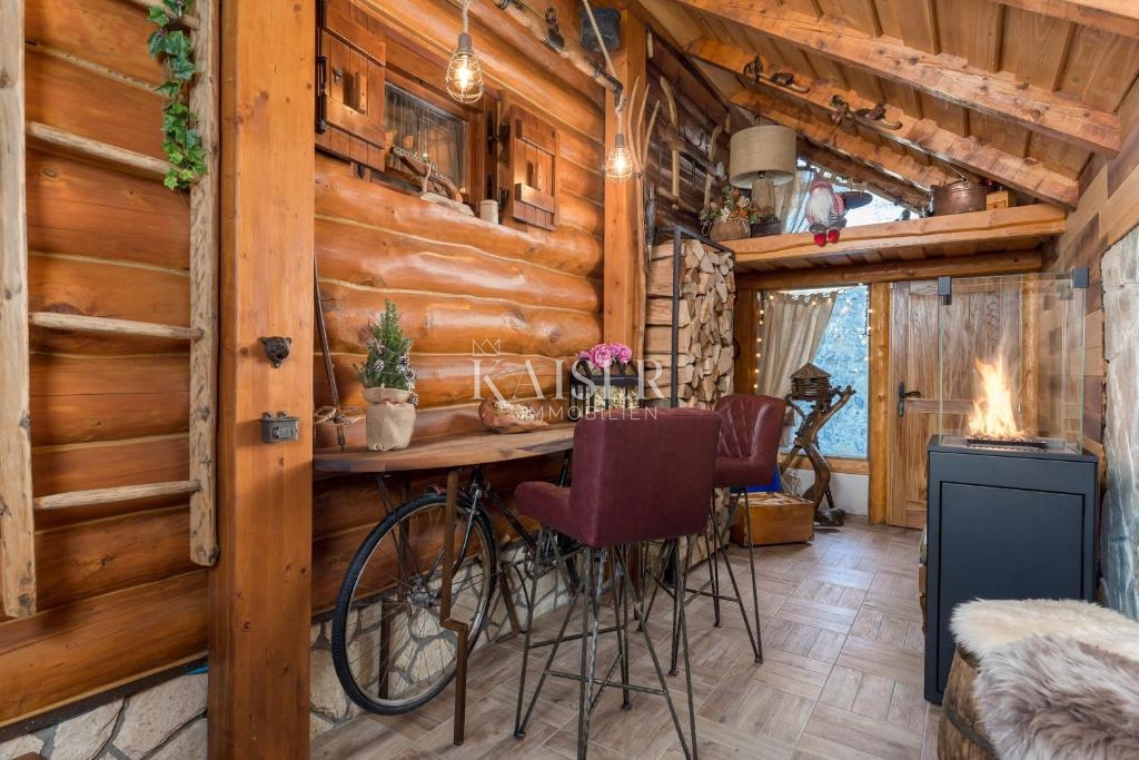 Ravna Gora, Kupjak - lussuosa villa in legno con piscina e centro benessere