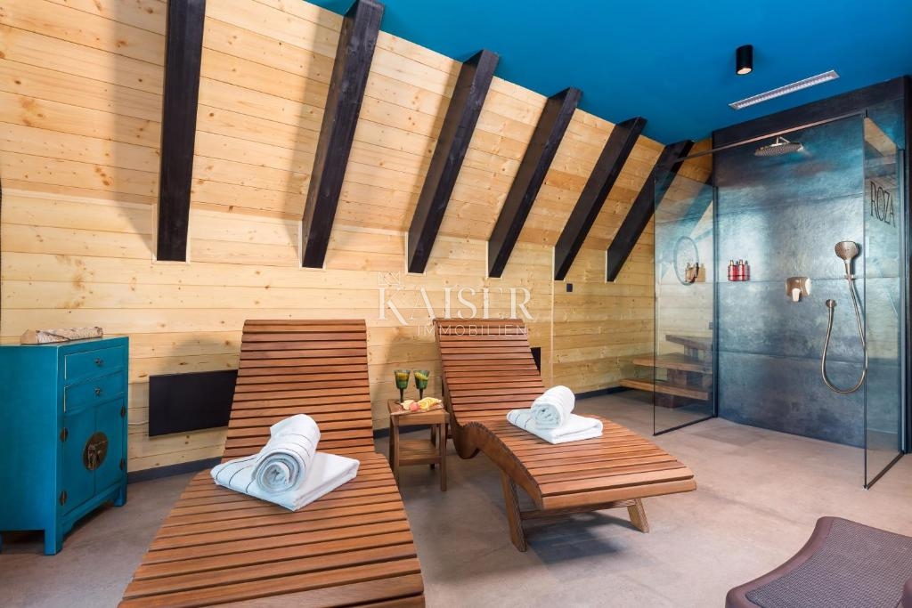 Ravna Gora, Kupjak - lussuosa villa in legno con piscina e centro benessere