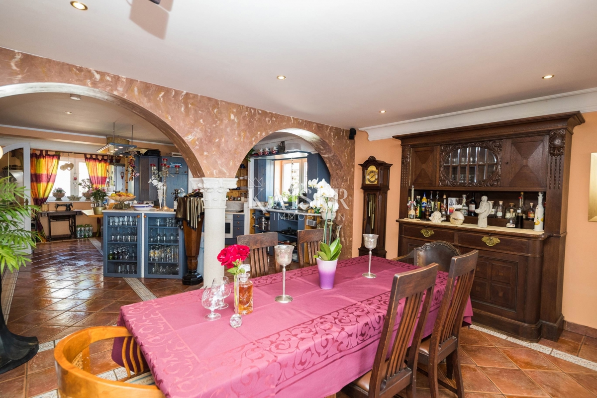 Novi Vinodolski, Smokvica - villa prima fila al mare