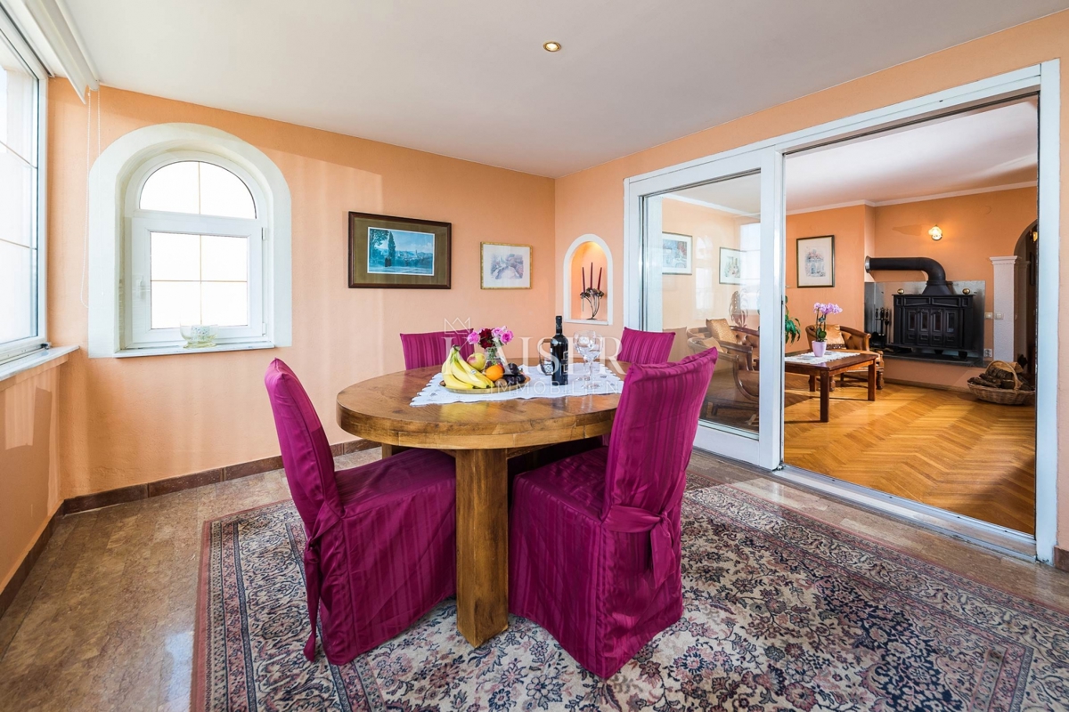 Novi Vinodolski, Smokvica - villa prima fila al mare