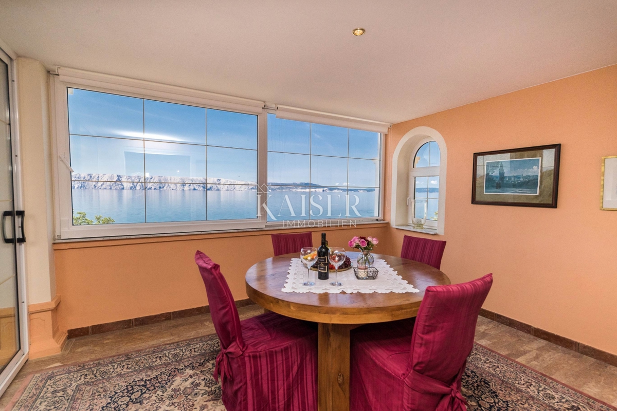 Novi Vinodolski, Smokvica - villa prima fila al mare