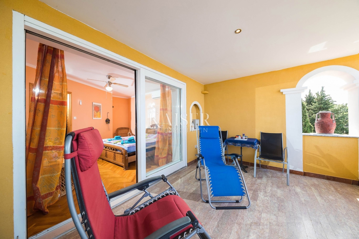 Novi Vinodolski, Smokvica - villa prima fila al mare